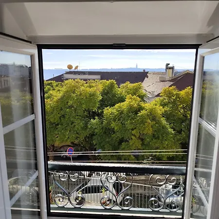 Hugo's Panoramic Duplex * Lisbona