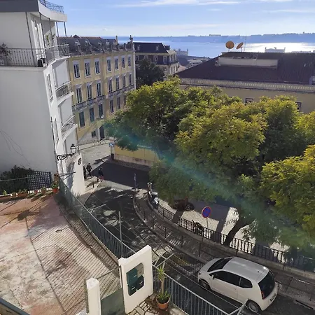 Hugo's Panoramic Duplex Appartamento Lisbona